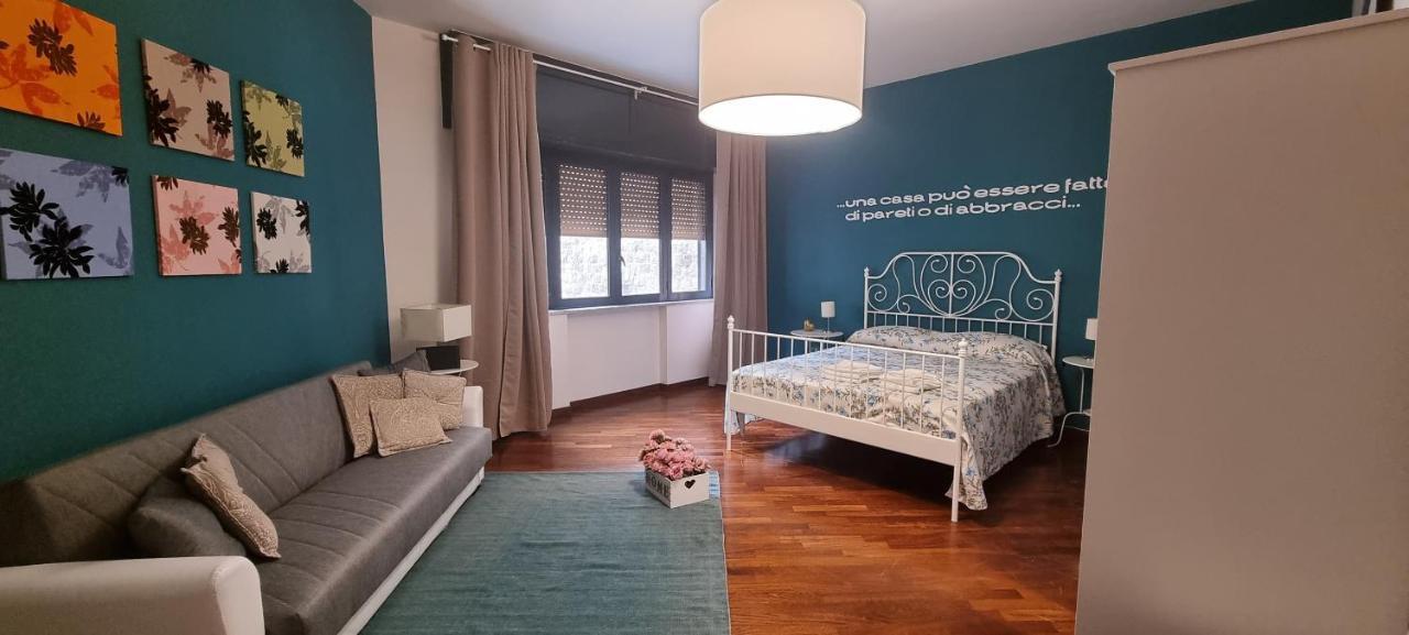 Via Battisti 109 Apartment Caserta Ngoại thất bức ảnh