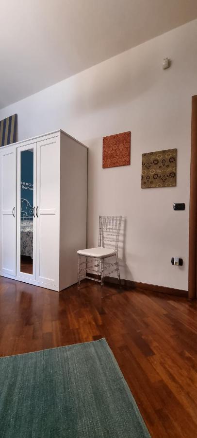 Via Battisti 109 Apartment Caserta Ngoại thất bức ảnh