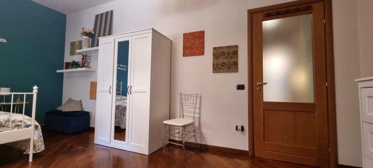 Via Battisti 109 Apartment Caserta Ngoại thất bức ảnh